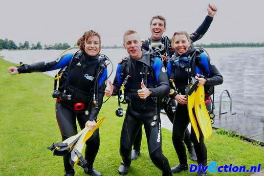 Our divers happy with their new PADI open Water Diver certificate